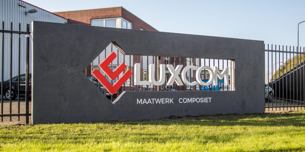 Luxcom Logowand