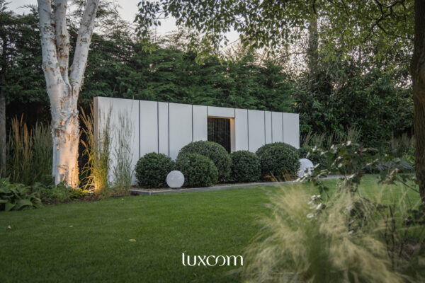 Luxcom tuinmuur met schijvoegen